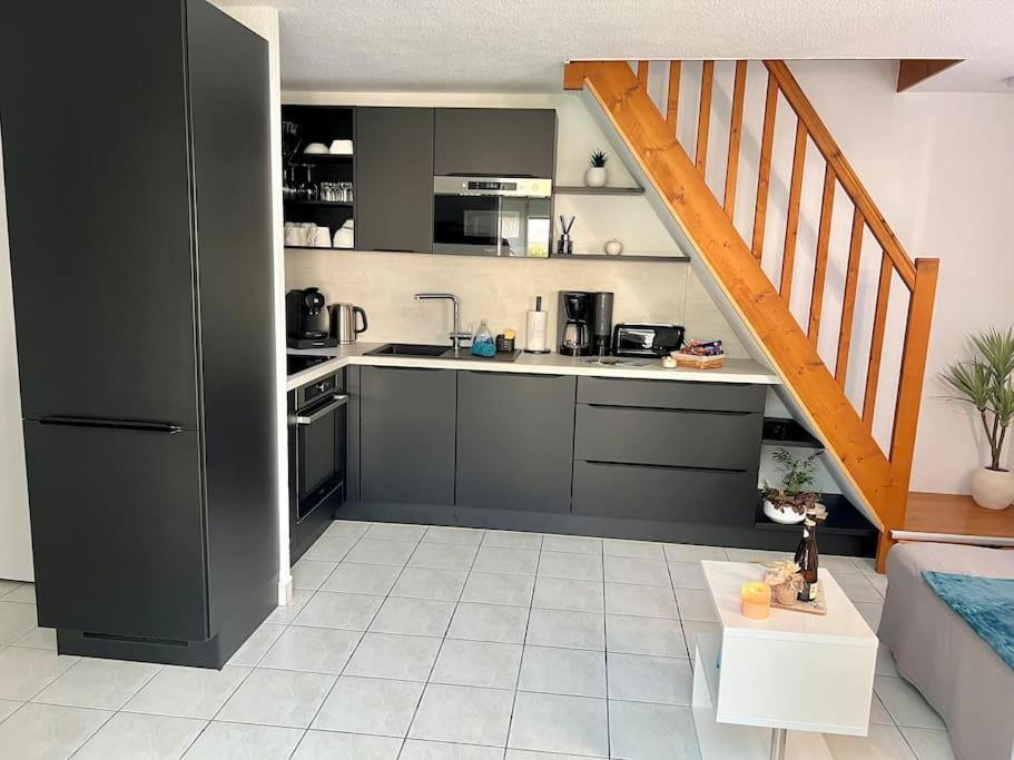 Perle Beach, Petite Maison Situee En Bord De Plage, Piscine. Guidel Eksteriør billede